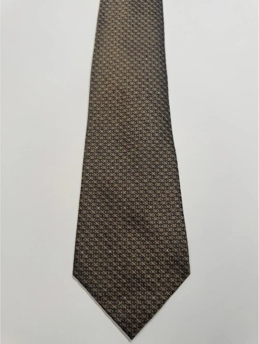 Kenneth Cole 100% Silk Wide Tie In Gold &‎ Black